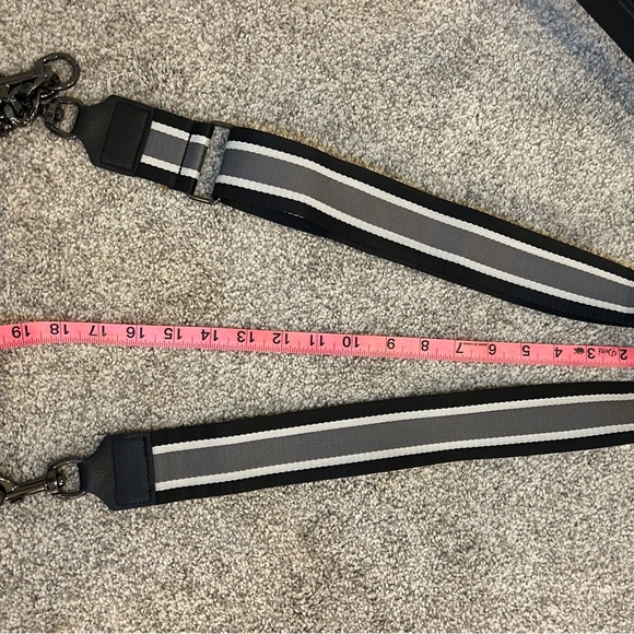 THINK ROYLN Shiny gunmetal gray Crossbody Bag with two straps! - Picture 7 of 13